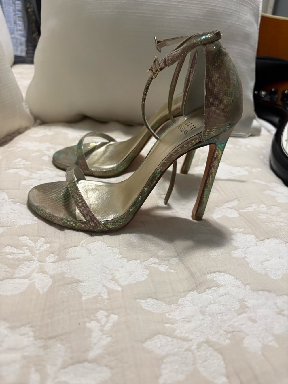 Stunning Stuart Weitzman The Nudist iridescent pink sandals size 6